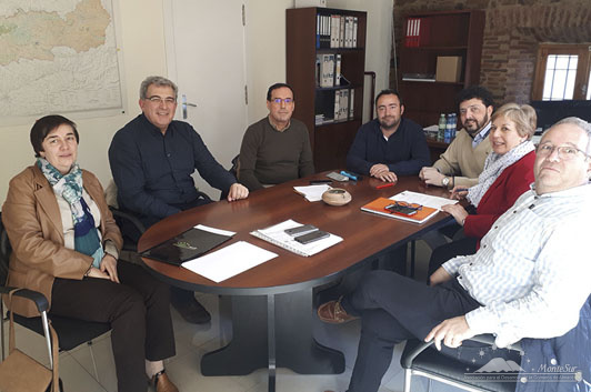 El Grupo de Acción Local MonteSur, Minas de Almadén y el Ayuntamiento de Almadén, se reúnen con un experto para evaluar las posibilidades de adhesión al SIGTED